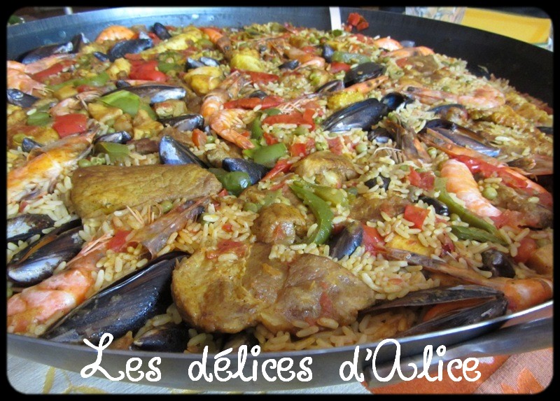 Les délices d'Alice Paëlla à la viande et aux fruits de mer