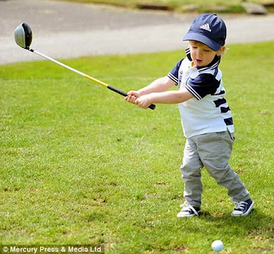 Tiger Woods young kid playing golf funny