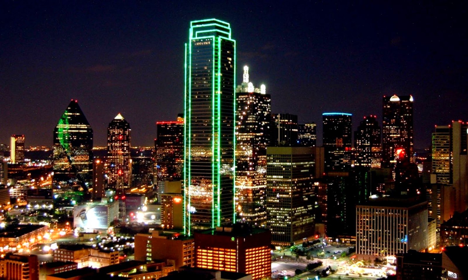 City Skyline Tower Wallpapers Download Skilal 62778