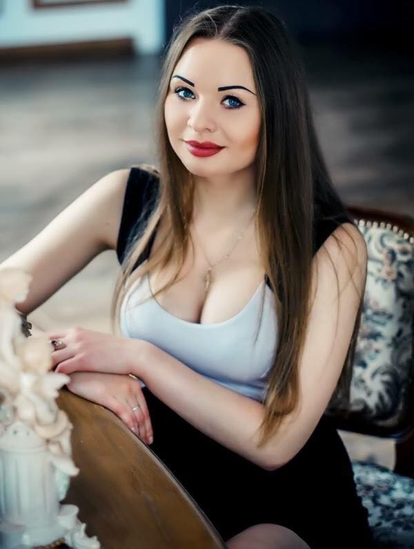 Sugar Mummy in Switzerland Miss Anna available for Dating... Connect