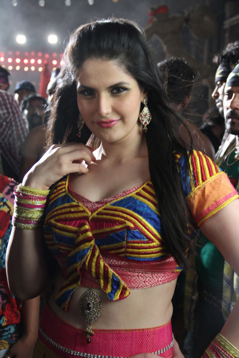 801px x 1202px - Bollywood Hot Celebrities: Zarine Khan Unseen hottest Photos