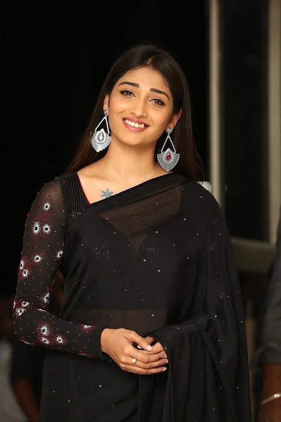 Priya Vadlamani in saree at Hushaaru 50 Days Celebrations