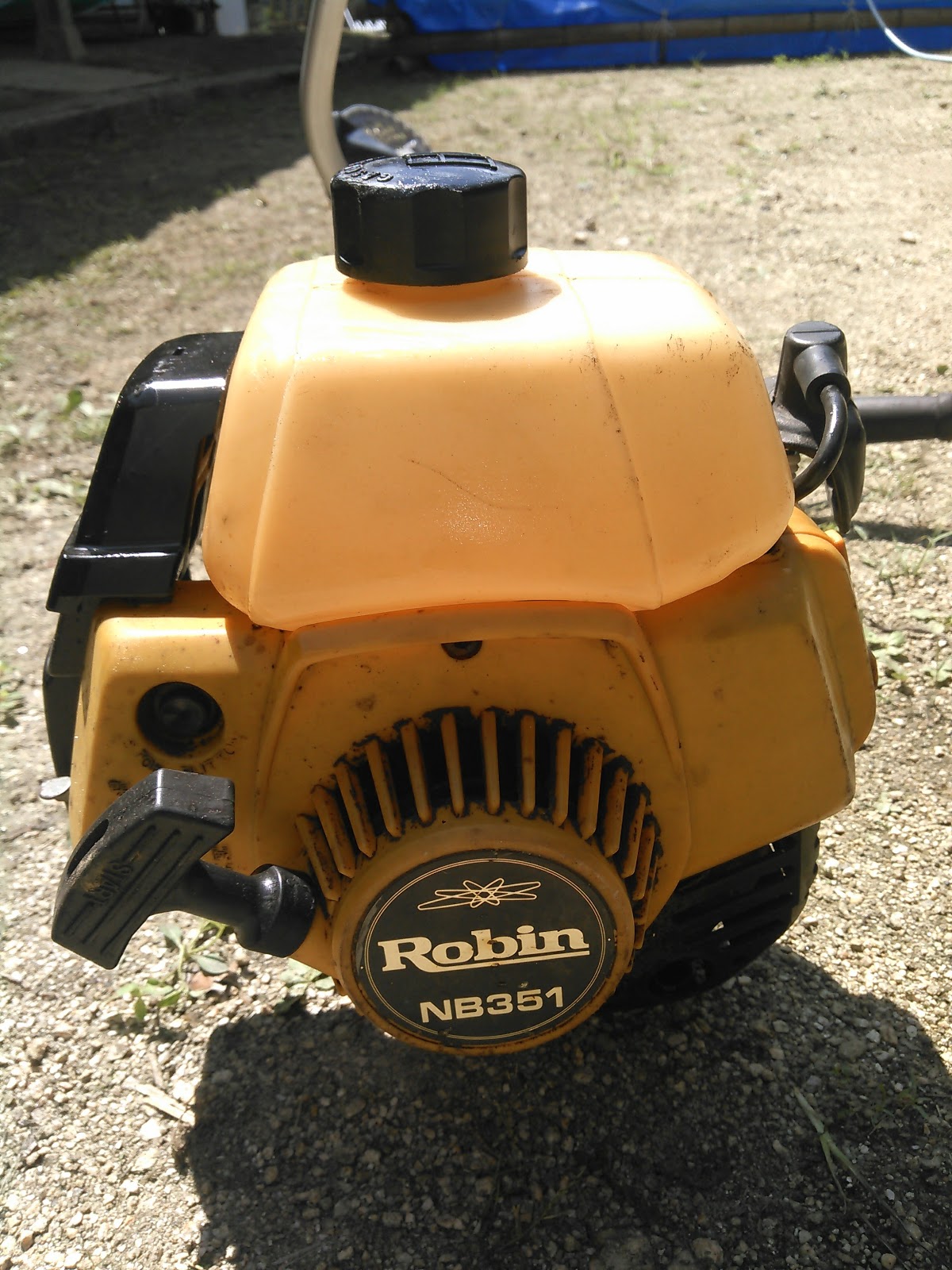 ロビン 刈払機 NB411