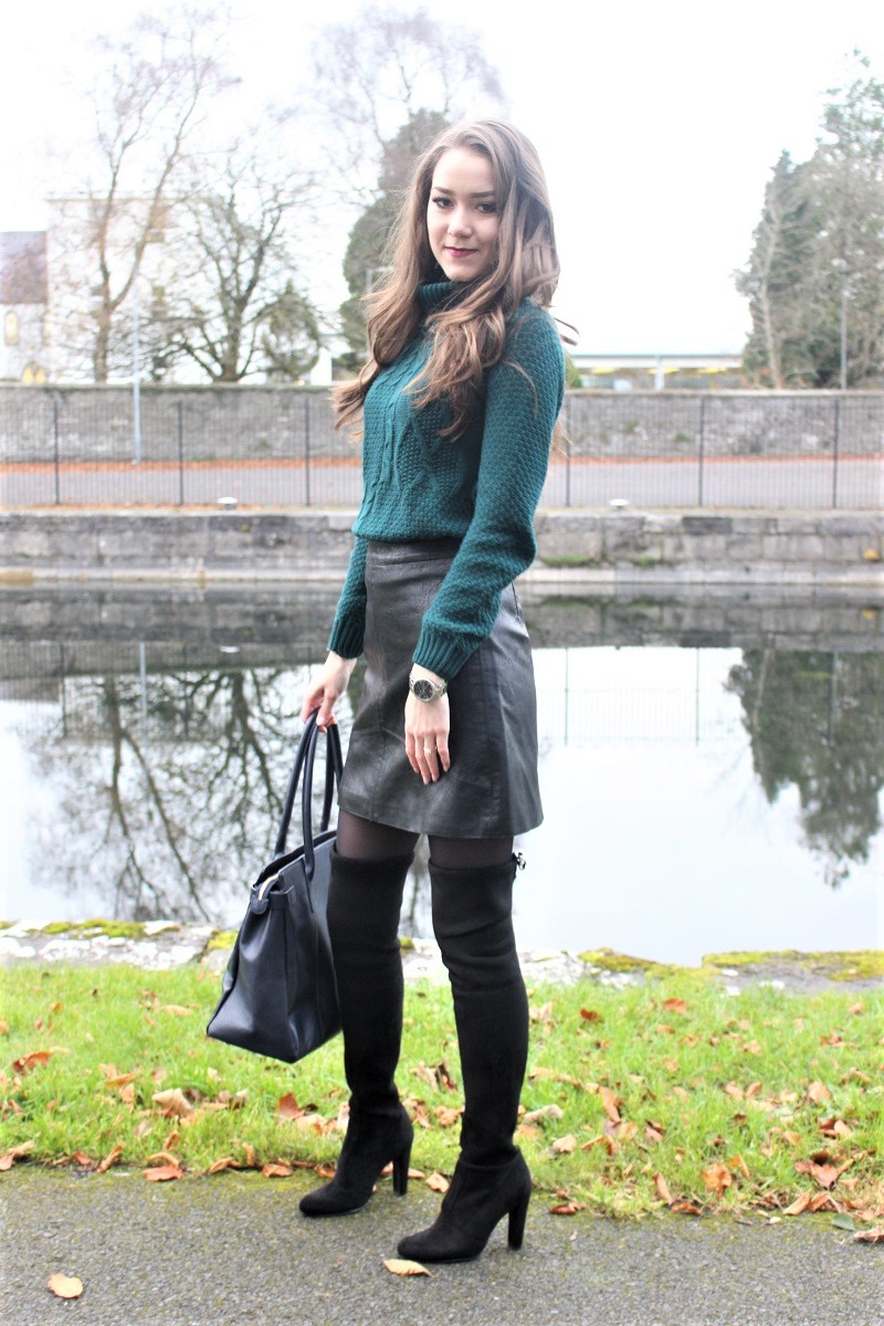 OOTD 23 Ellegant and Cozy Skirt, Overknees, Knitted Sweater and Long Coat Sinnamona