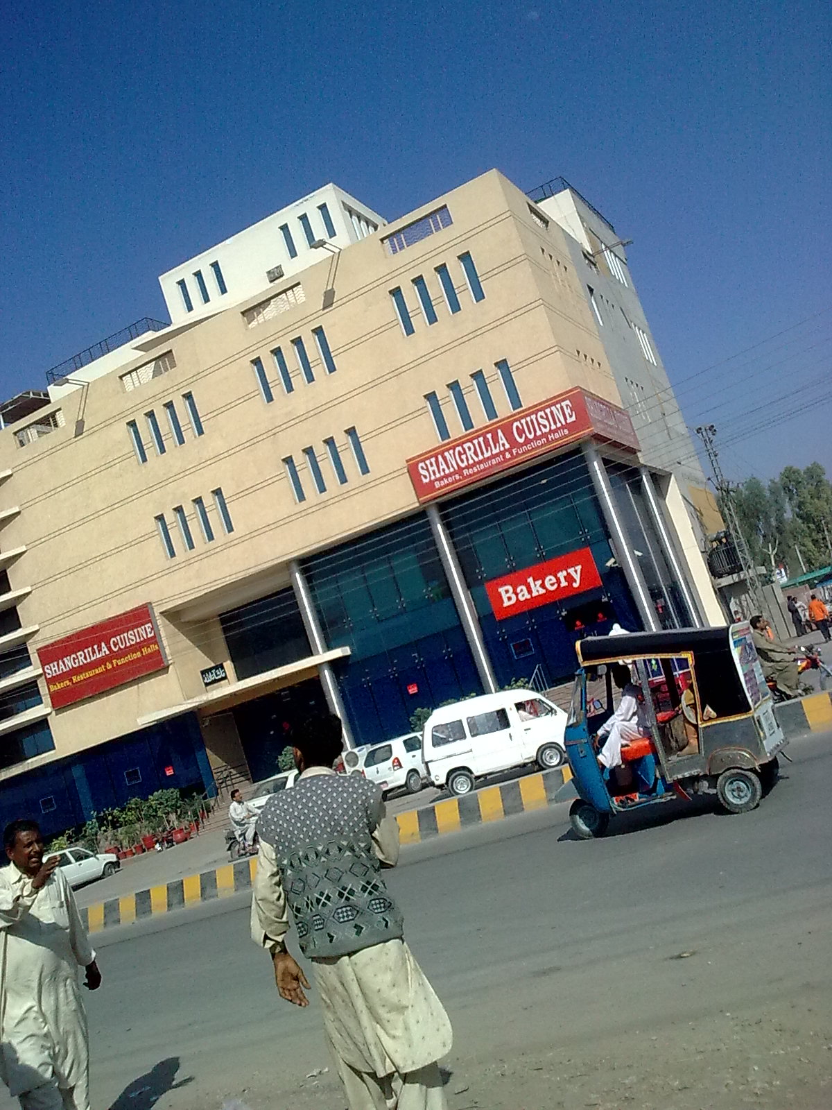 Travel Multan Shangrilla Cuisines and Bakery Chungi No 9 Multan