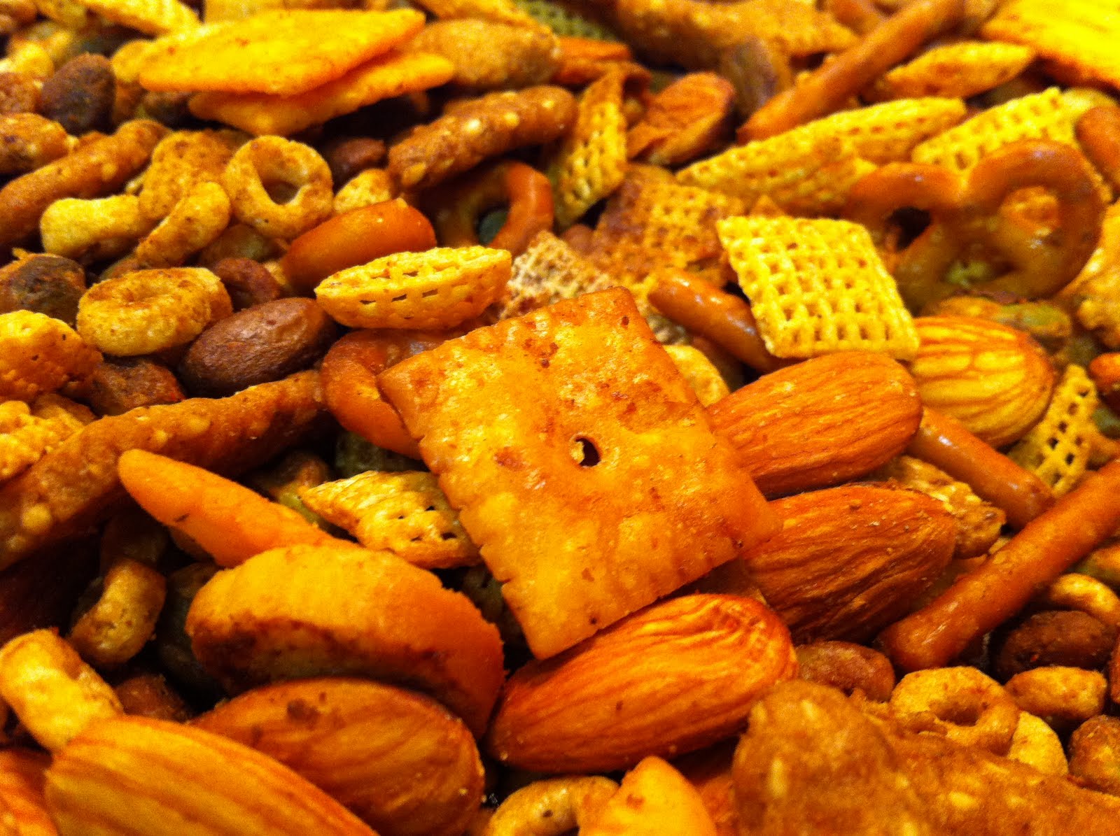 you should make this Texas Trash Snack Mix