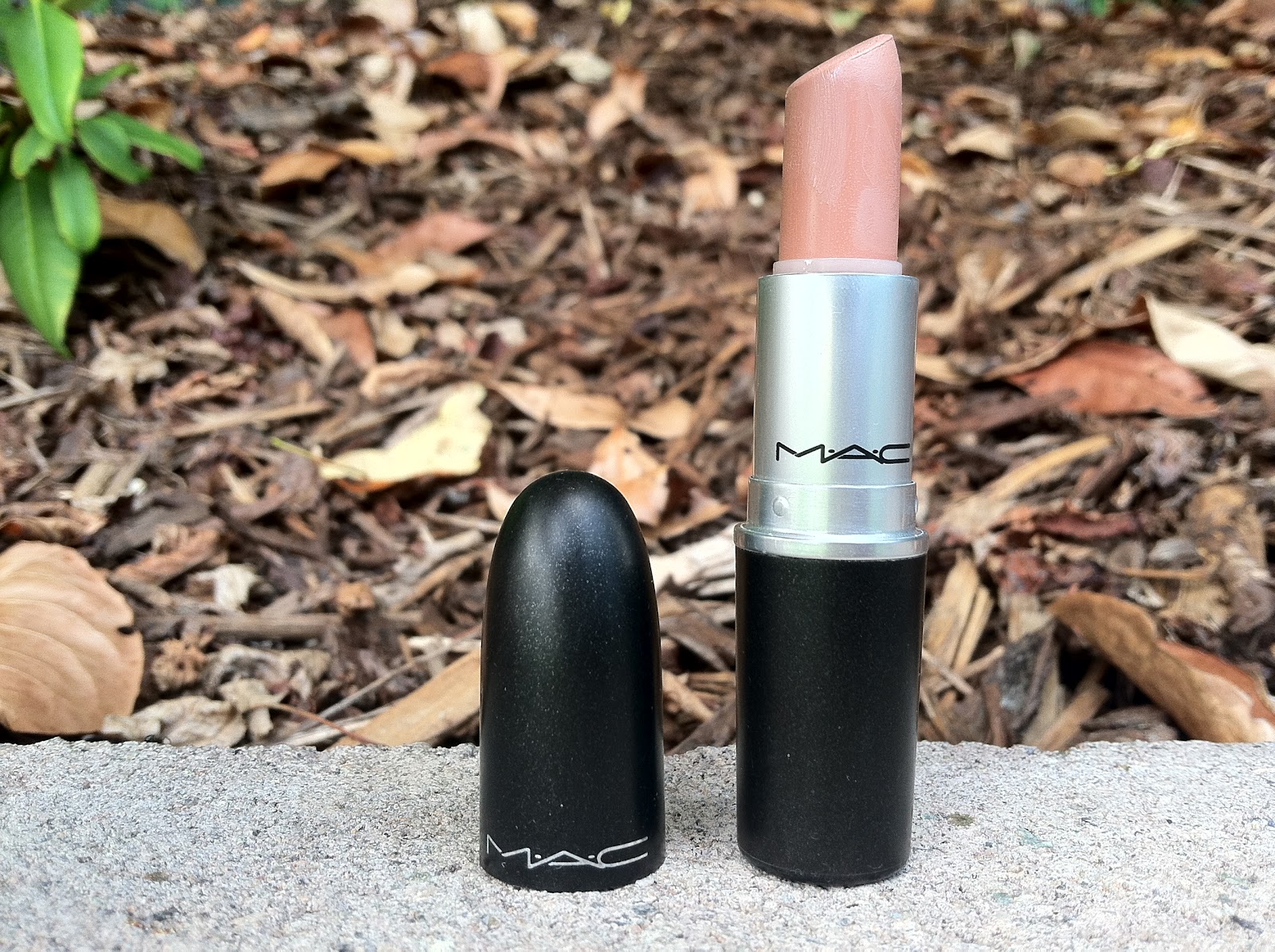 Viva La Fashion I Beauty + Life Style Blog: MAC "Myth" Lipstick S...