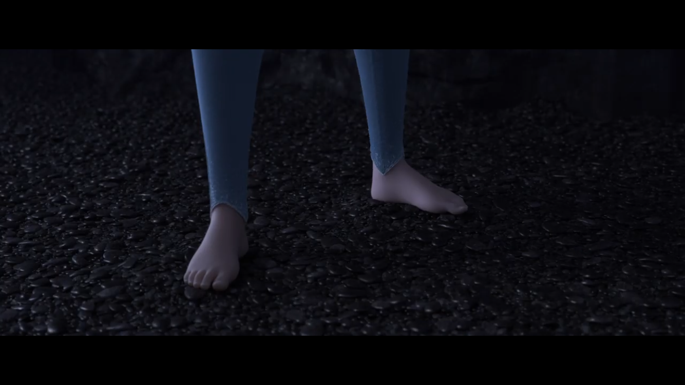 Elsa foot. Ступни ног у Эльзы.