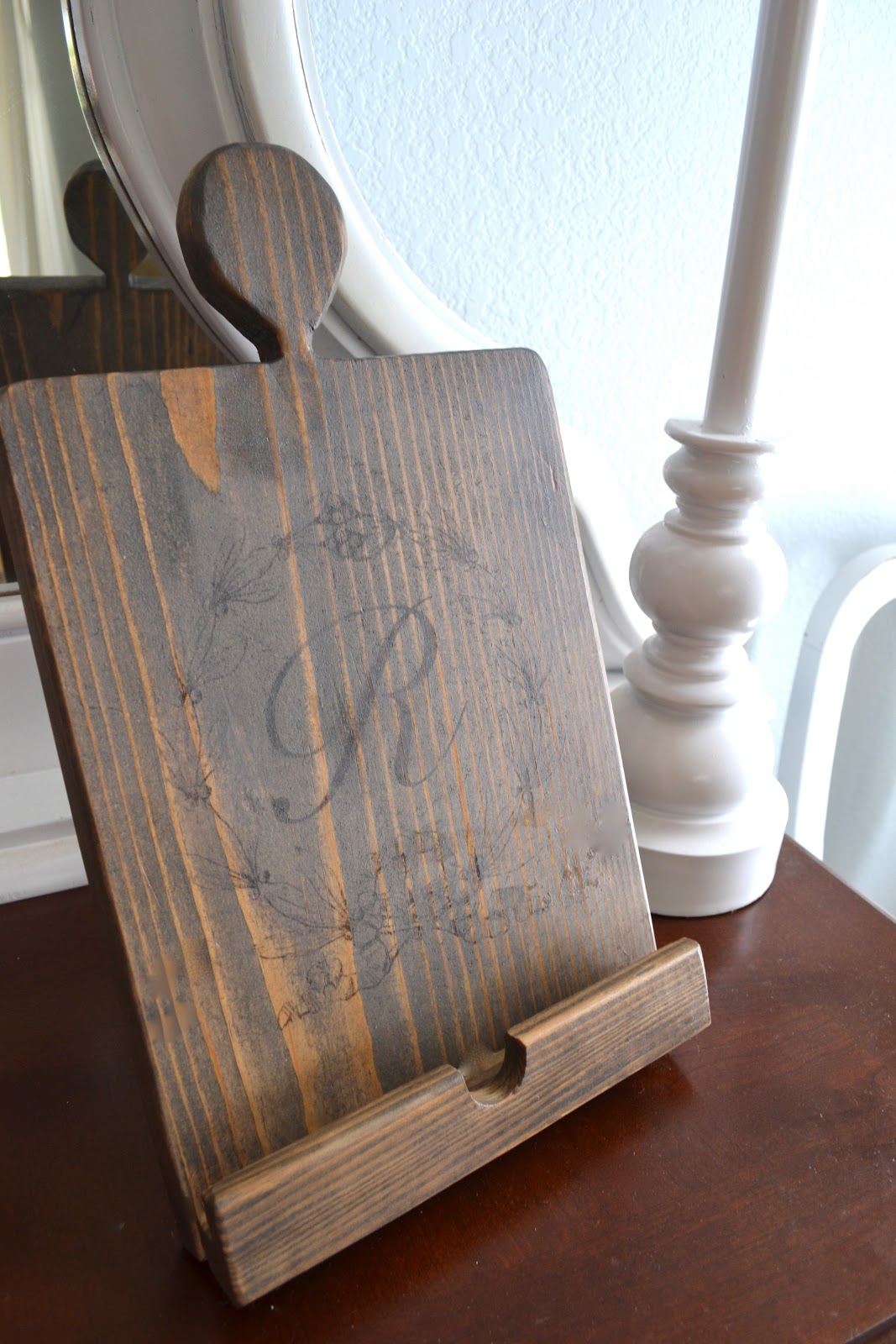 Queen of Kings Wooden Monogrammed Kitchen iPad Stand Now Available in