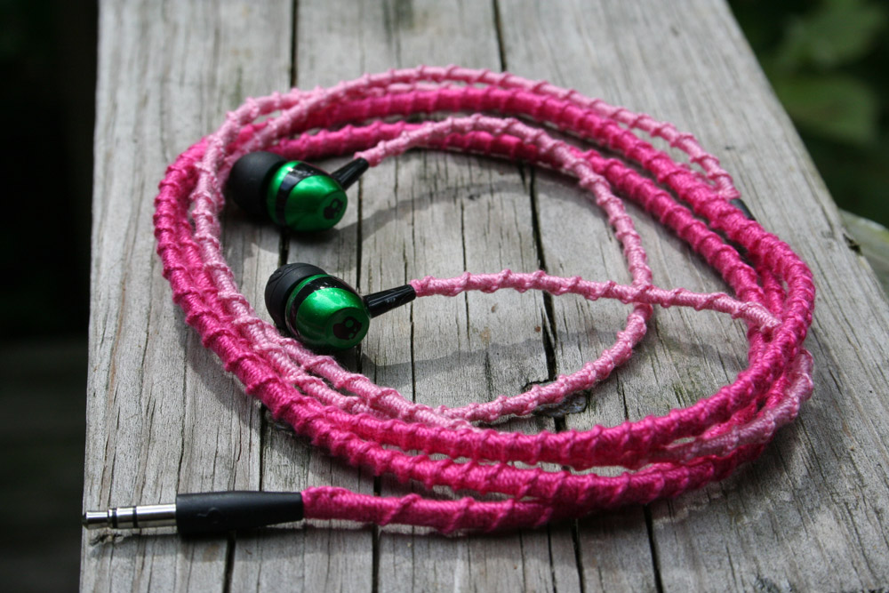 sarah skeen DIY Tanglefree Headphones