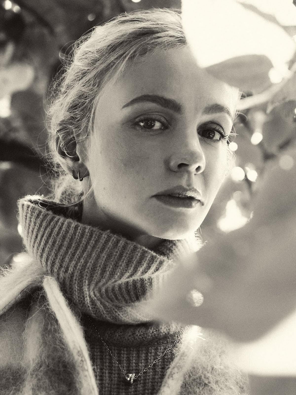 Carey Mulligan in PorterEdit November 2nd, 2018 by Sebastian Kim