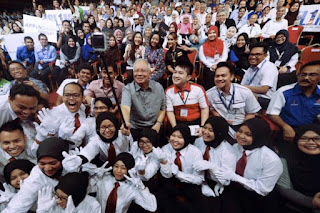 Skim Latihan Tenaga Pengajar Program Matrikulasi Skim Latihan Tenaga Pengajar Program Matrikulasi