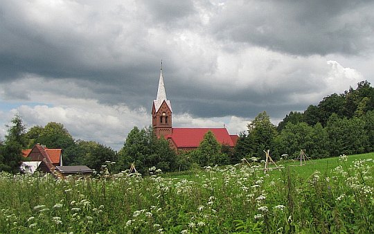 Góry Opawskie. Kościół św. Jerzego w Podlesiu.