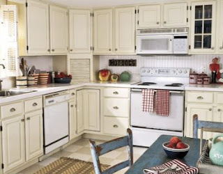 White Kitchen Cabinets Pic
