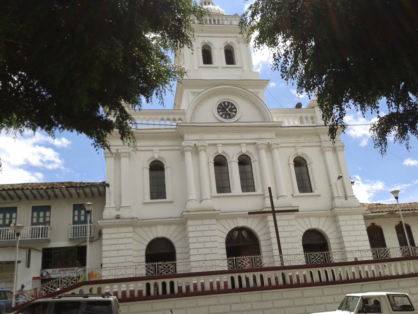 Neira Hotel Informacion Alcaldia Turismo Biblioteca Parque Cafe