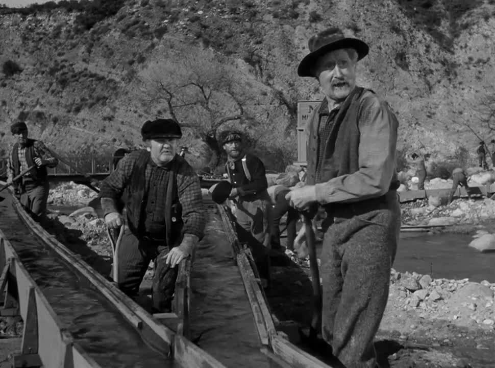 Los Usurpadores (1942) John Wayne (HD)