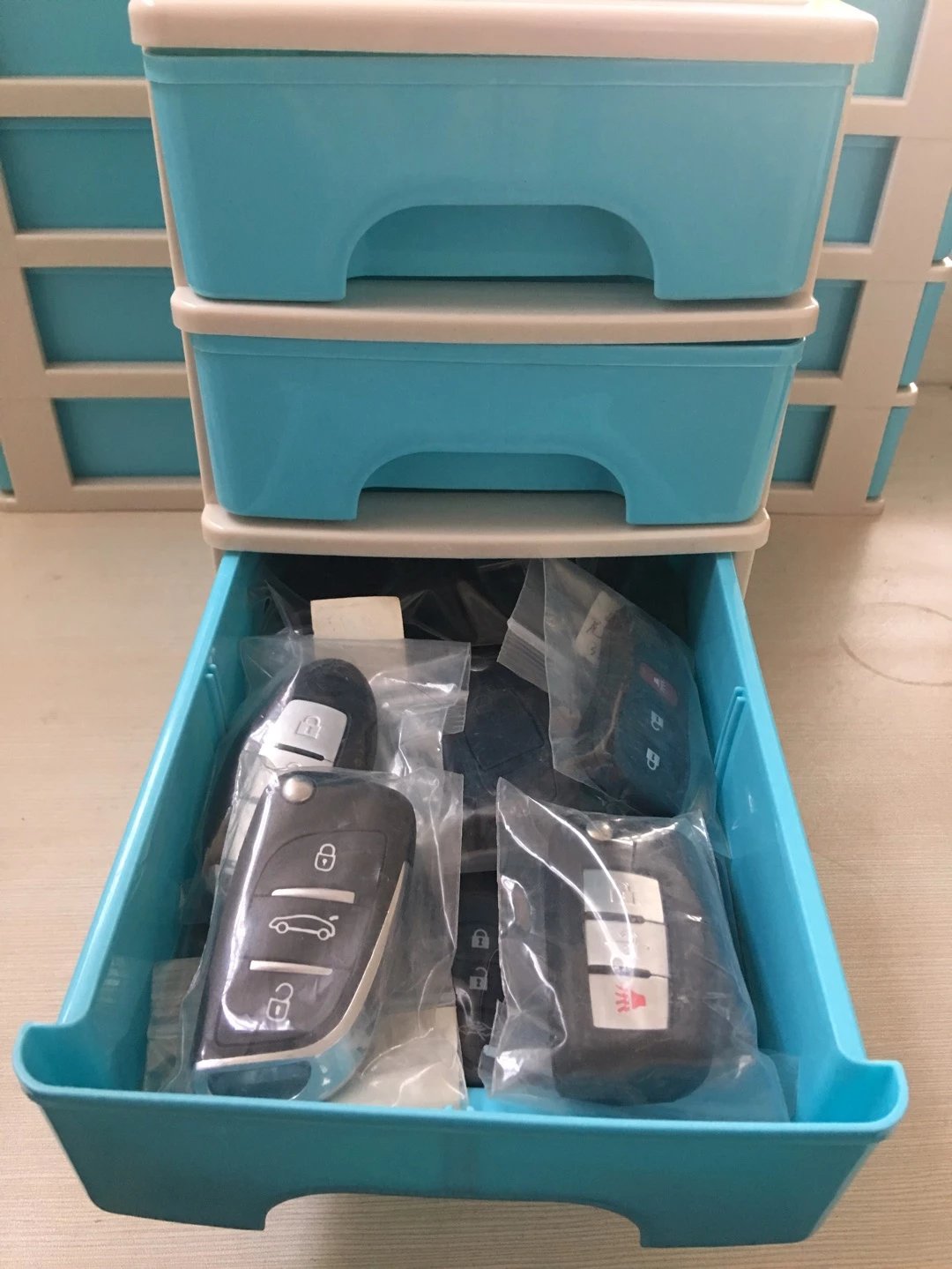 Car Keys Collection Drawer Plastic Storage Boxes Jewelry Organizer