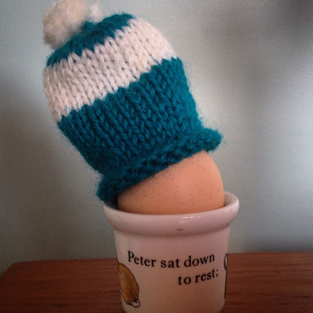 Very Easy Egg Cosy Knitting Pattern For Beginners