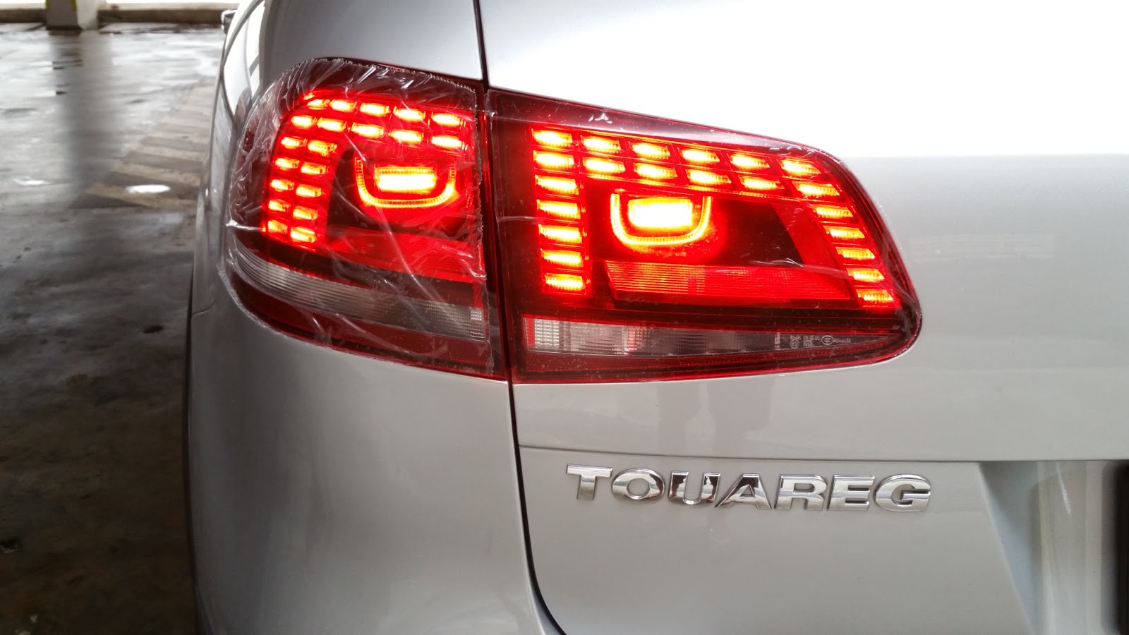 CBX RNS510 & Accessories Retrofitting Touareg with LED Tail Lights