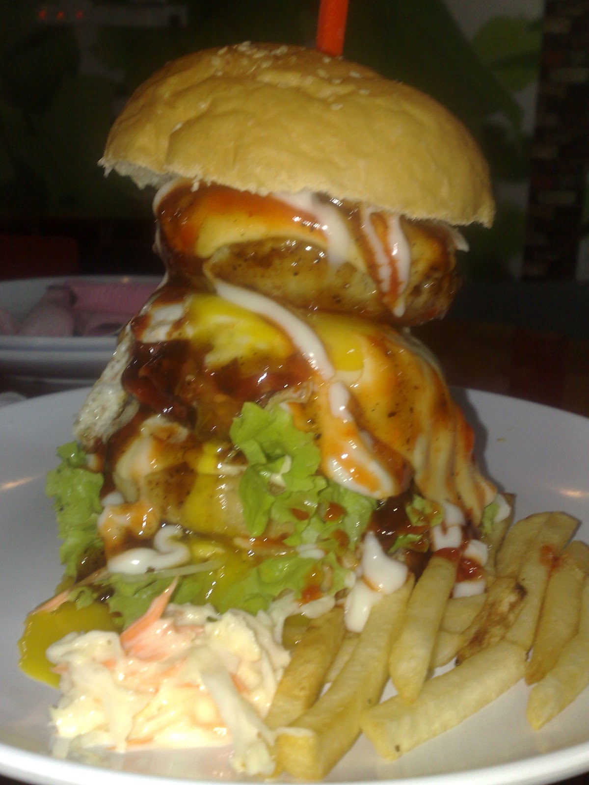 Hidupku...Caraku...Cerita Sana Sini Situ... Testing makan kat Fruit