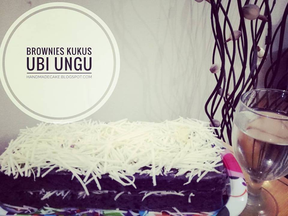 BROWNIES KUKUS UBI UNGU