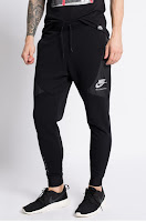 Pantaloni • Nike Sportswear