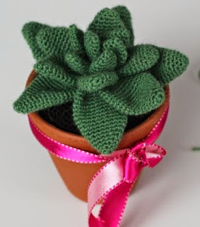http://www.craftsy.com/pattern/crocheting/home-decor/agave-pattern-english/50239