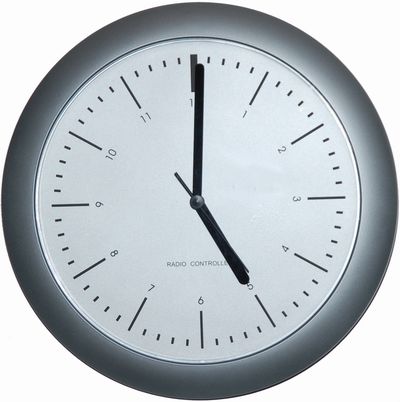 Bentuk Manfaat Kegunaan Jam Dinding Wikipedia Karya Unik Difungsikan Secara