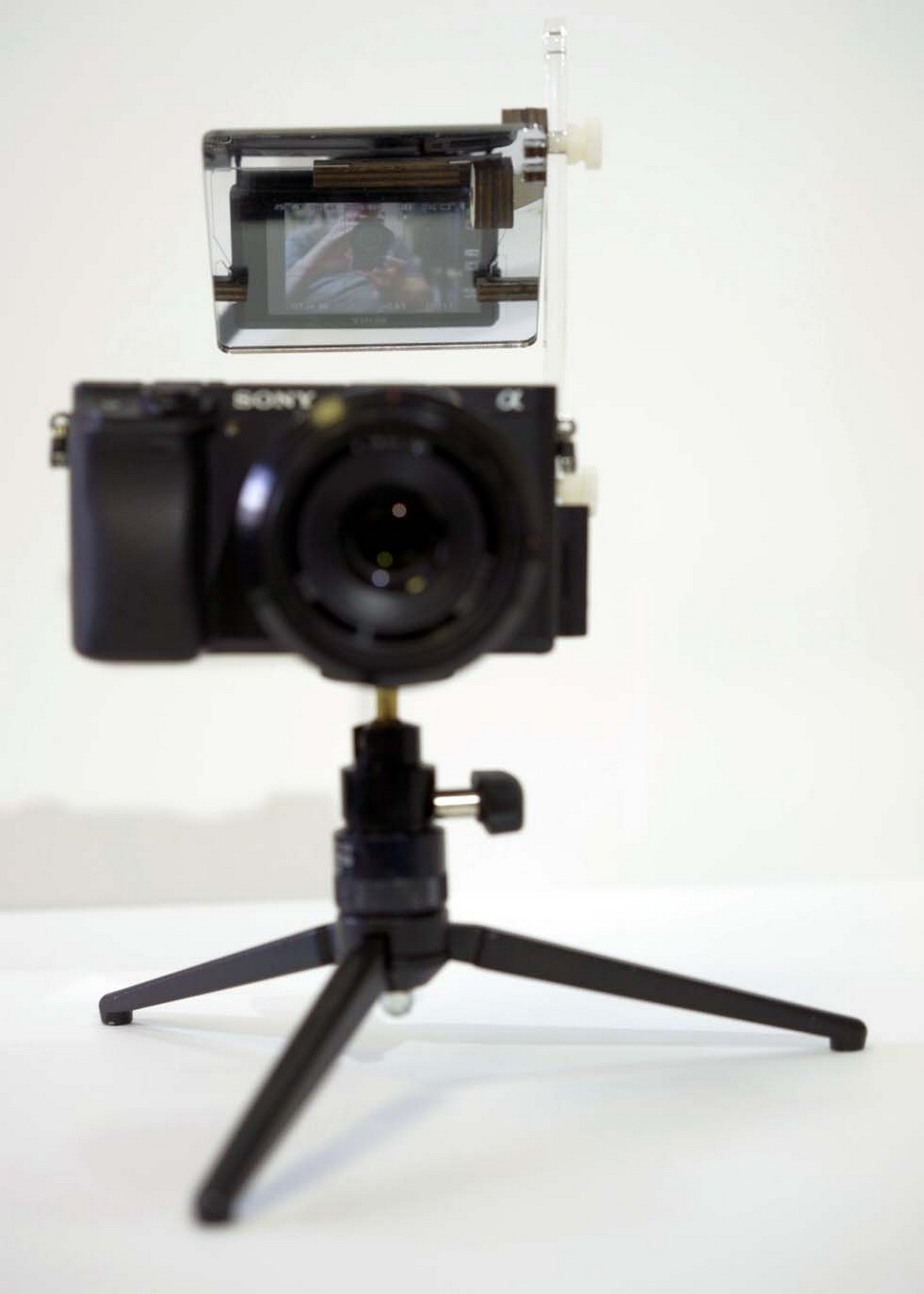 $25 Sony a6500 Vlogging Mirror? Yes Please! - Blog Photography Tips