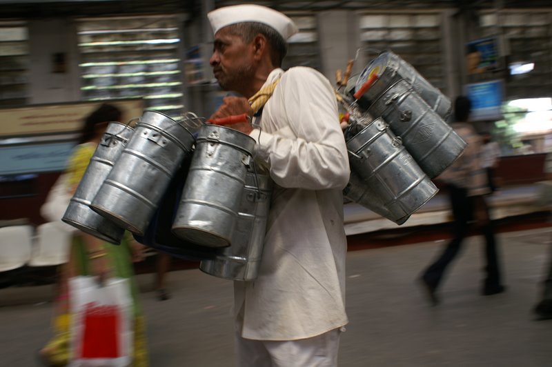 Interesting Facts of Incredible India.. 200,000 Tiffin Boxes Delivered Per Day Mumbai Dabbawala