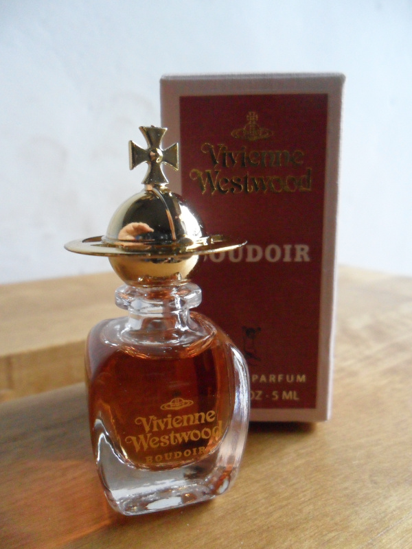 Boudoir Vivienne Westwood Douglas 2025