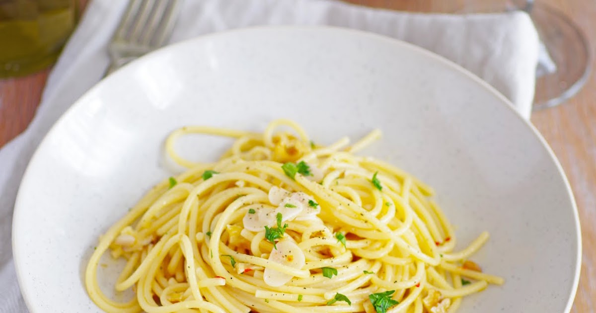 Spaghetti Aglio, Olio, Peperoncino e Noci Euphoric Vegan
