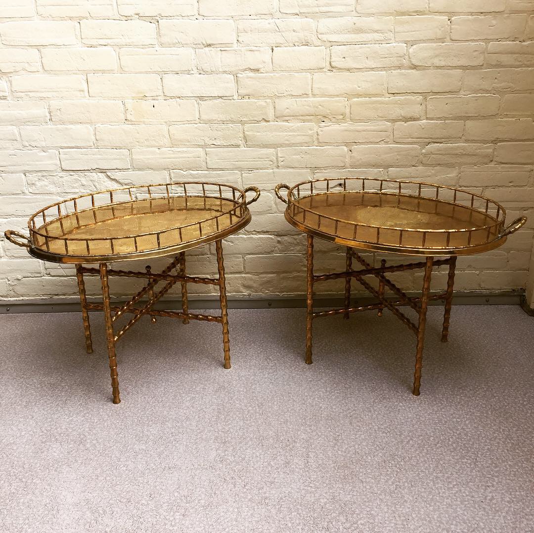 Era Antiques: Pair of Vintage Solid Brass Faux Bamboo Style Tray Tables  with Embossed Pineapple Motifs. 1970s.