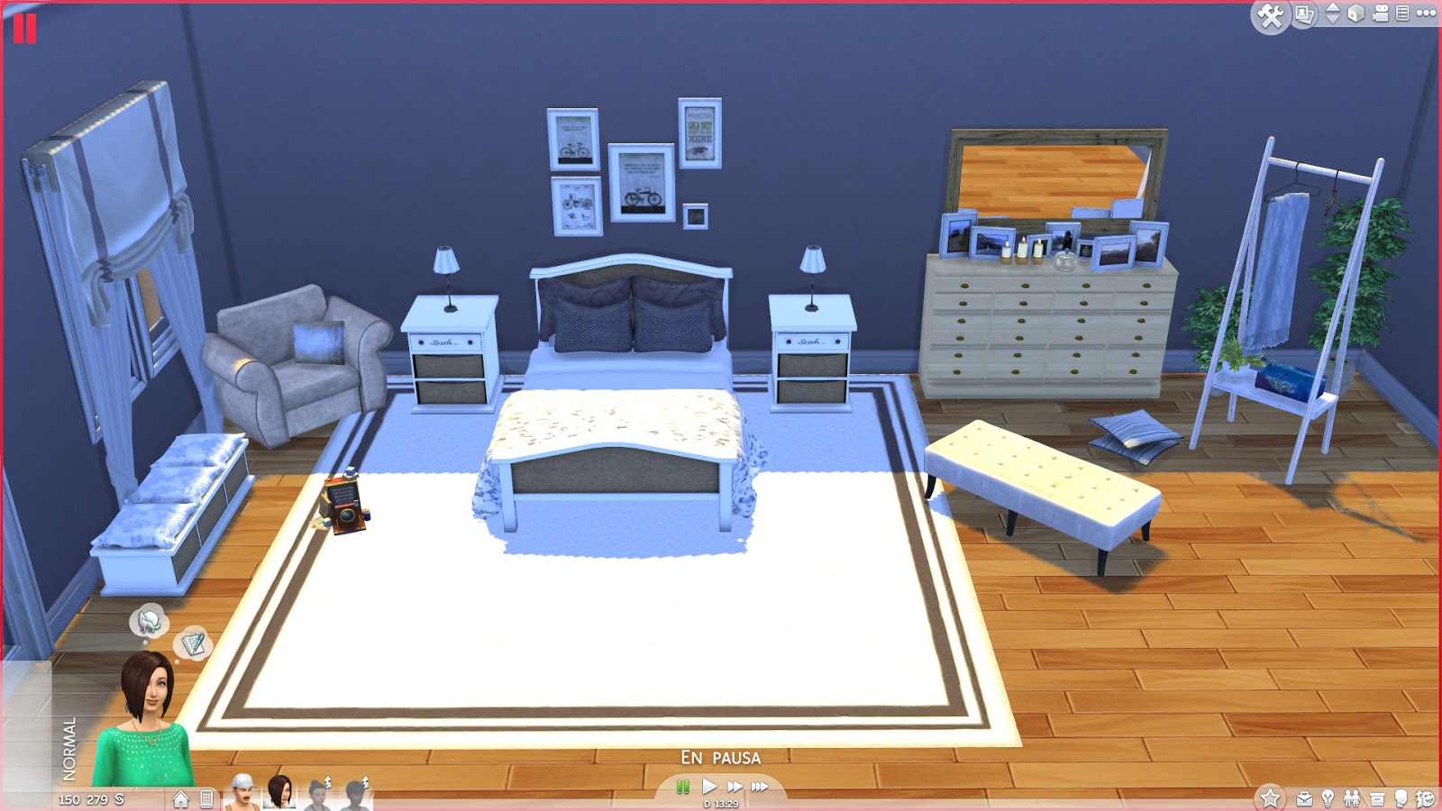 DecoraSims: Dormitorio Colonial en azul marino