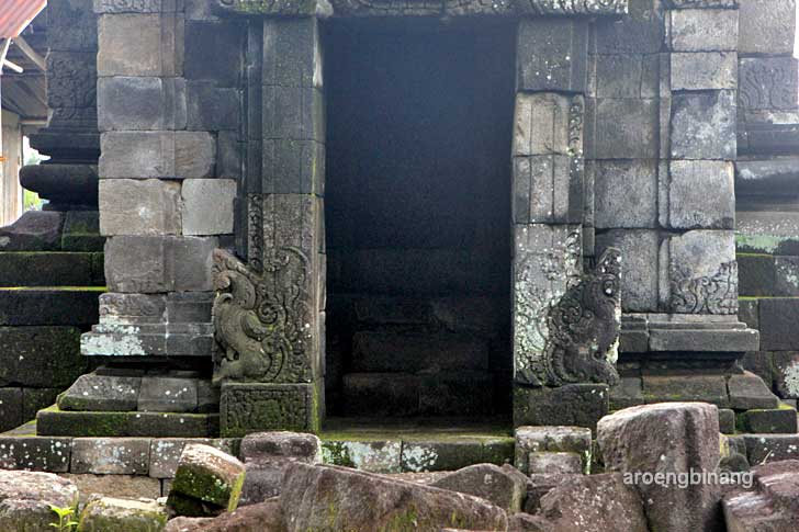 candi plaosan kidul klaten