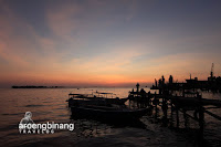 dermaga kayu fort rotterdam