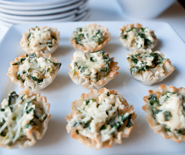 Spinach and Artichoke Cups - Savvy Apron