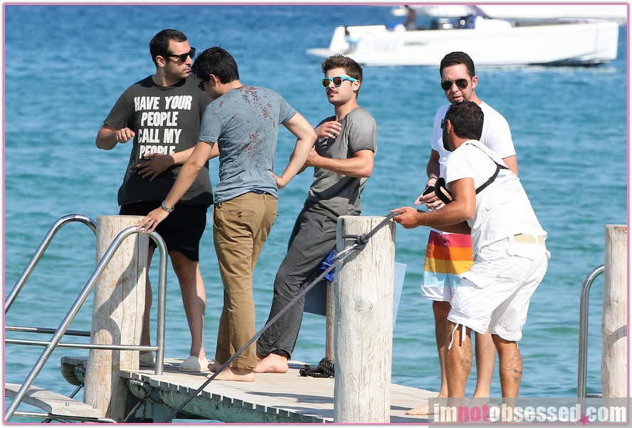 Zac Efron Hits The Water In St. Tropez Celebrity News