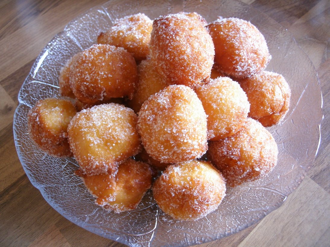 backe-backe-kuchen: Apfel-Quark- Krapfen