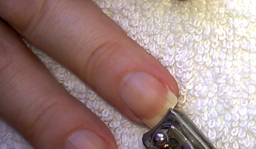 Life World Women: How I File My Square Nails / Nail Care