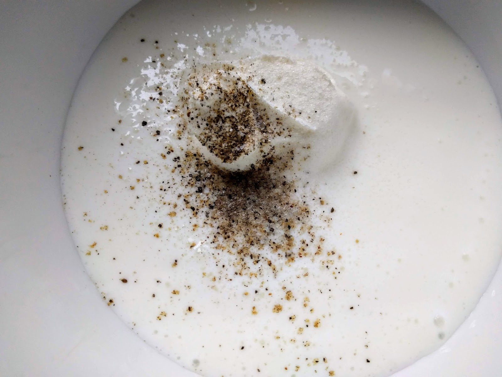  Litauische kalte Rote Bete Suppe (Šaltibarščiai)