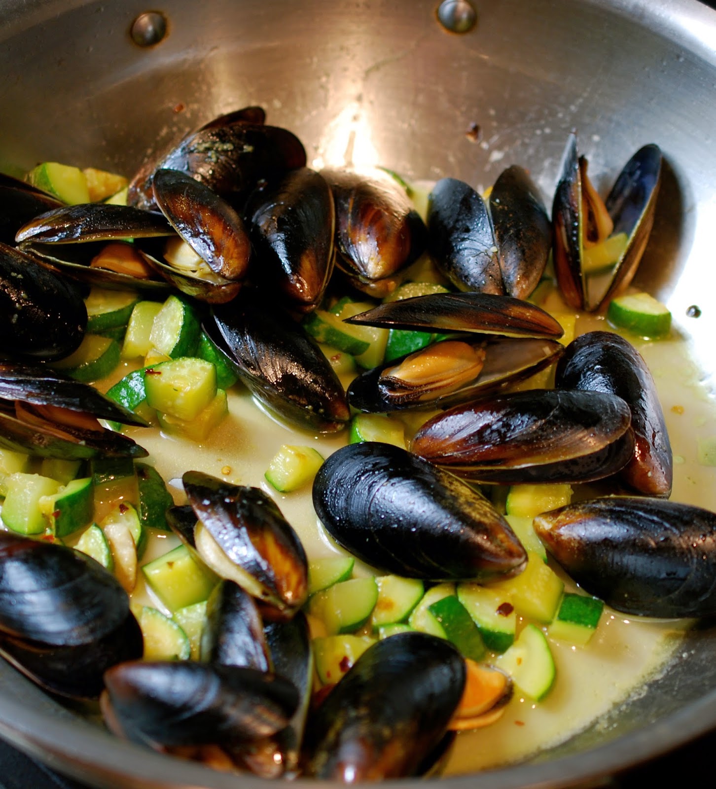 Cooking with Larue Cranberry Bean & Mussel Stew with Zucchini