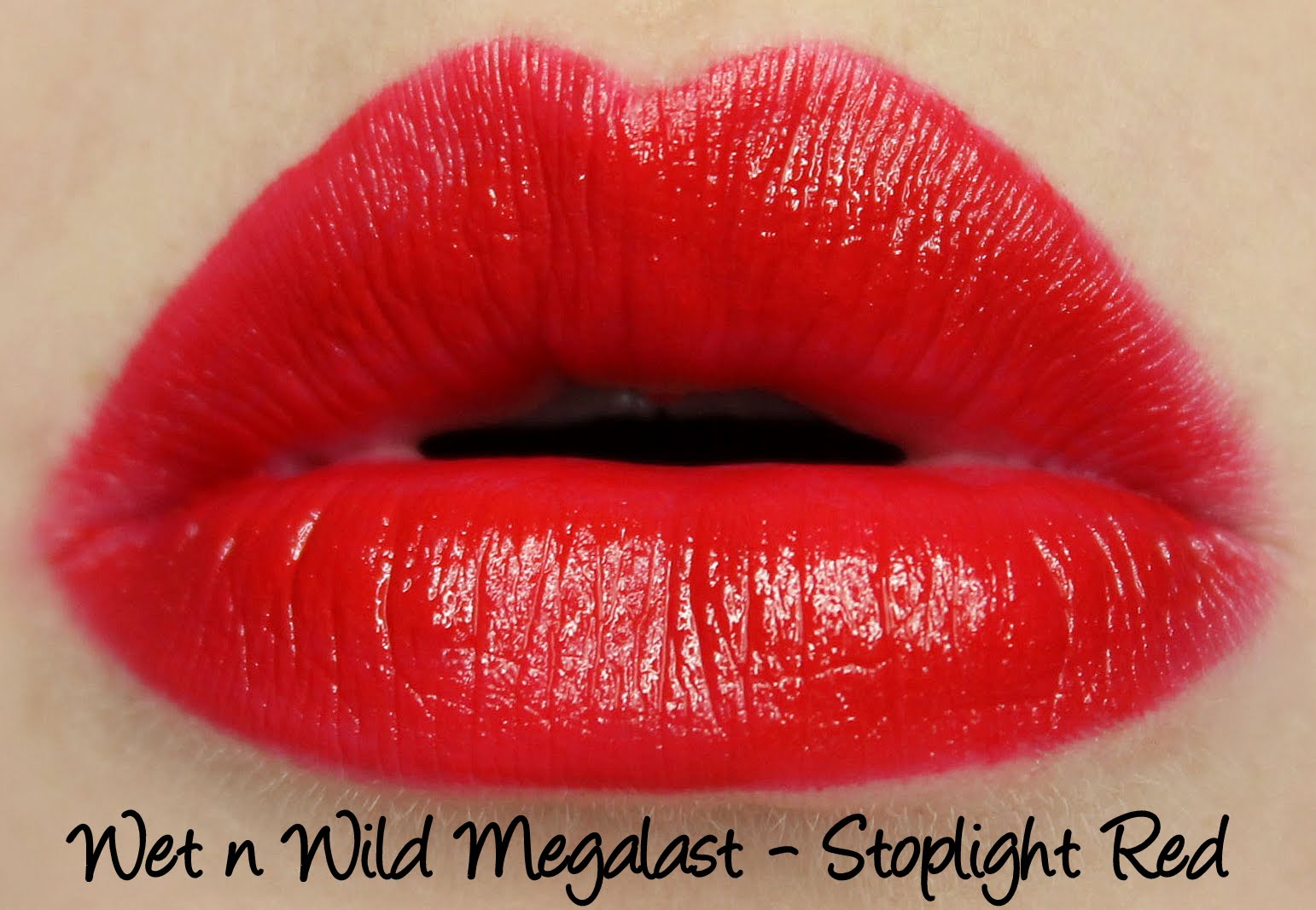 Wet n Wild Megalast Lipcolor Stoplight Red, Smokin' Hot Pink and