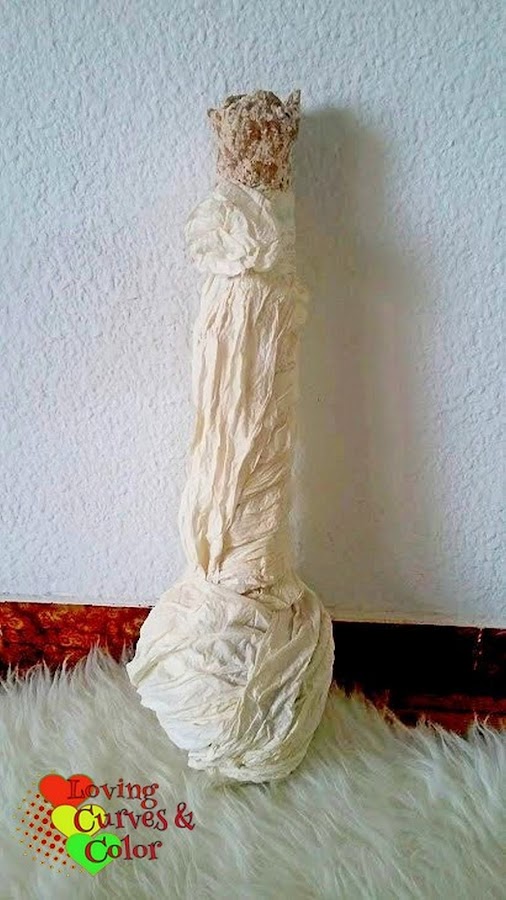 Vase-in-paper-mache 