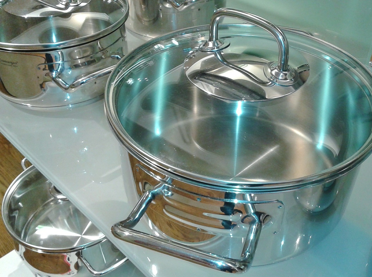 Hogar diez 5 trucos para limpiar tus utensilios de cocina Hogar diez 5 trucos para limpiar tus utensilios de cocina