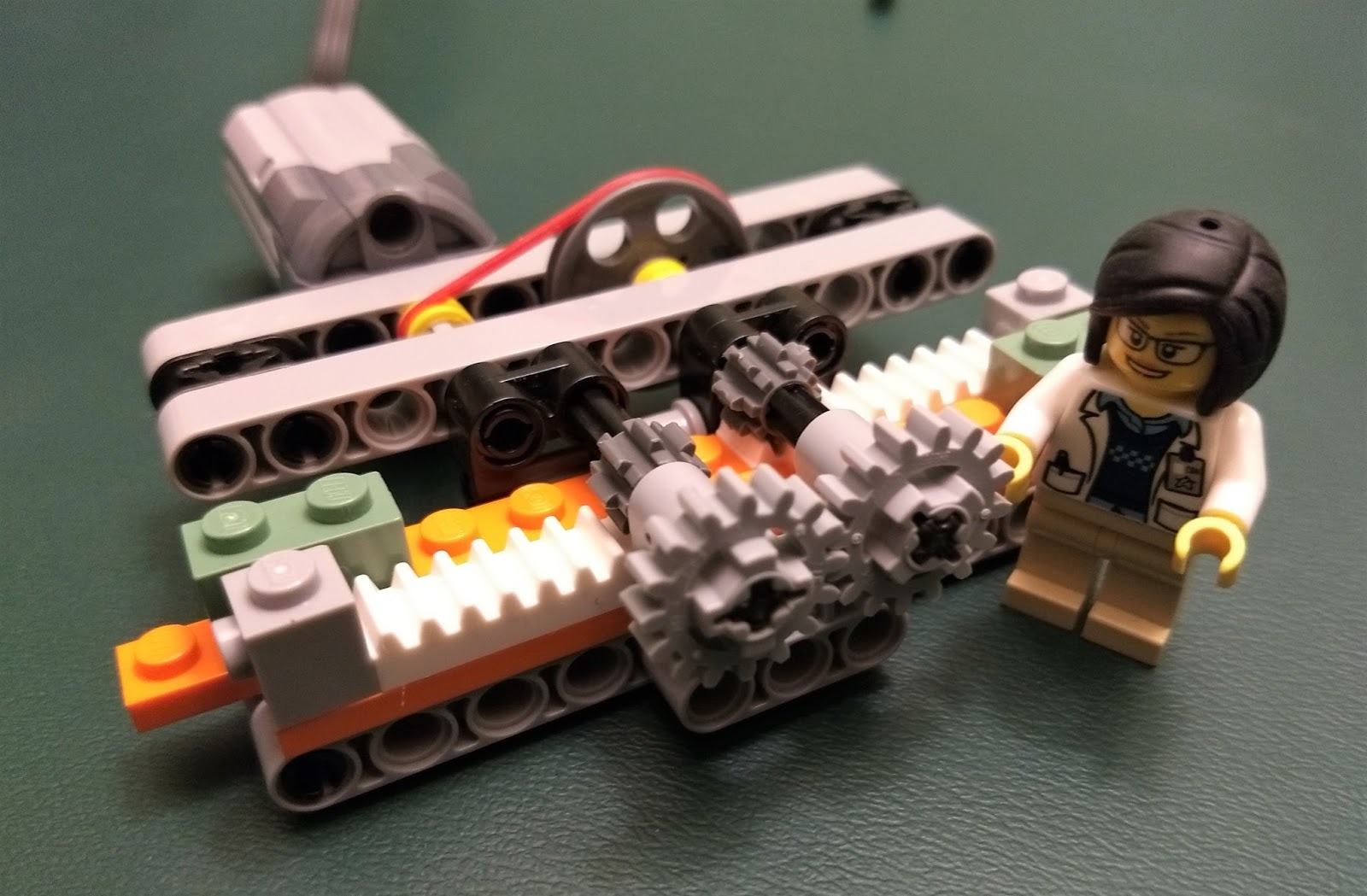 Kto6Science LEGO rack and pinion gears 2 Mechanisms