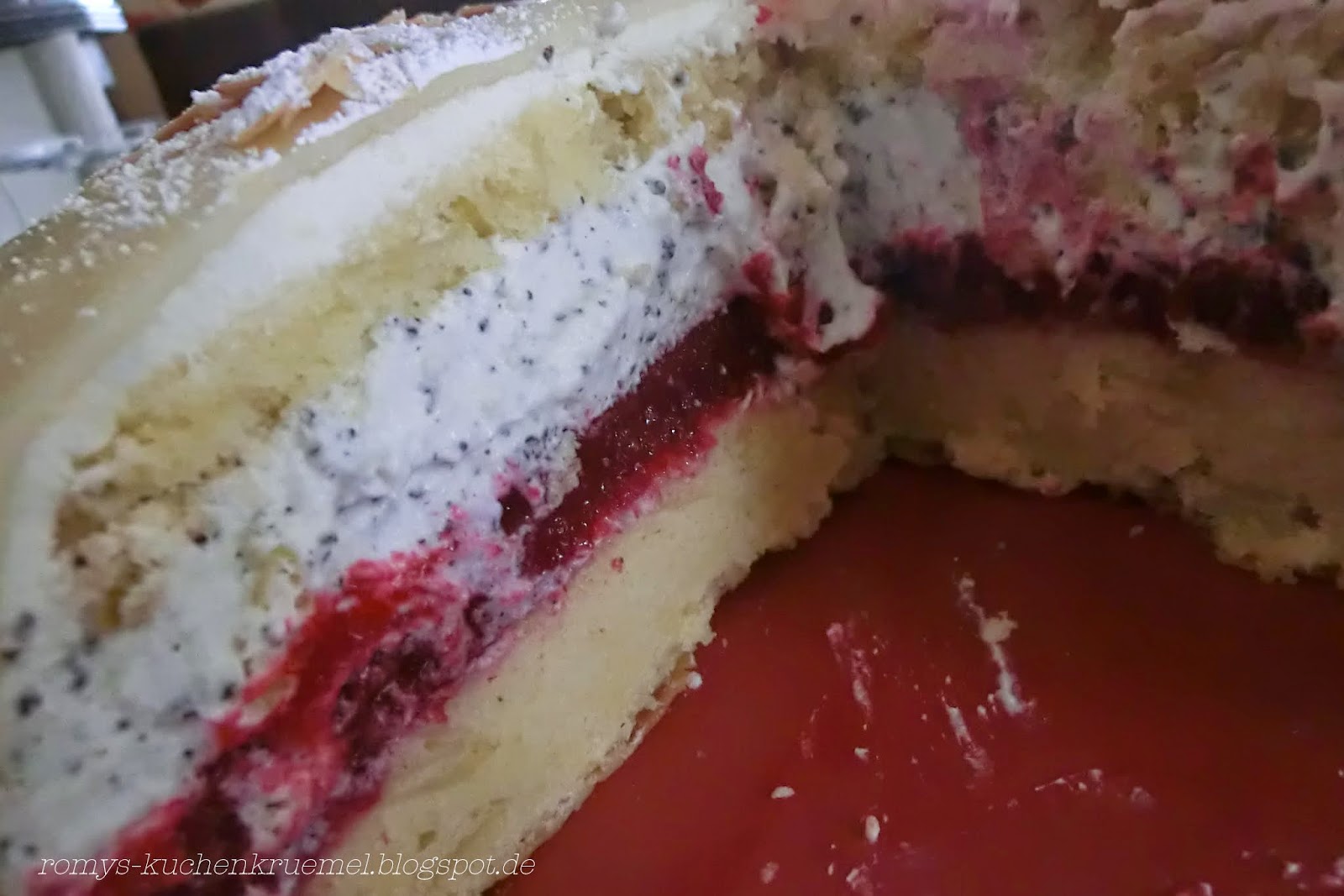 Kuchenkruemel Backblog : Weihnachtstorte - Mohn-Marzipantorte mit Himbeeren