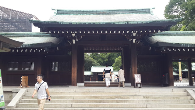 Tokyo day 3 Meiji Jingu shrine, omotesando, Tower Records, Shibuya and Hachiko statue