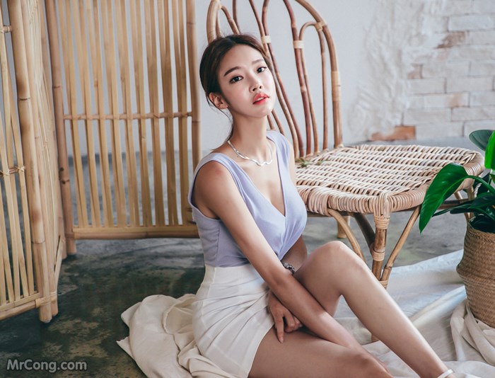 Beautiful Park Jung Yoon in fashion photoshoot in June 2017 (496 photos)