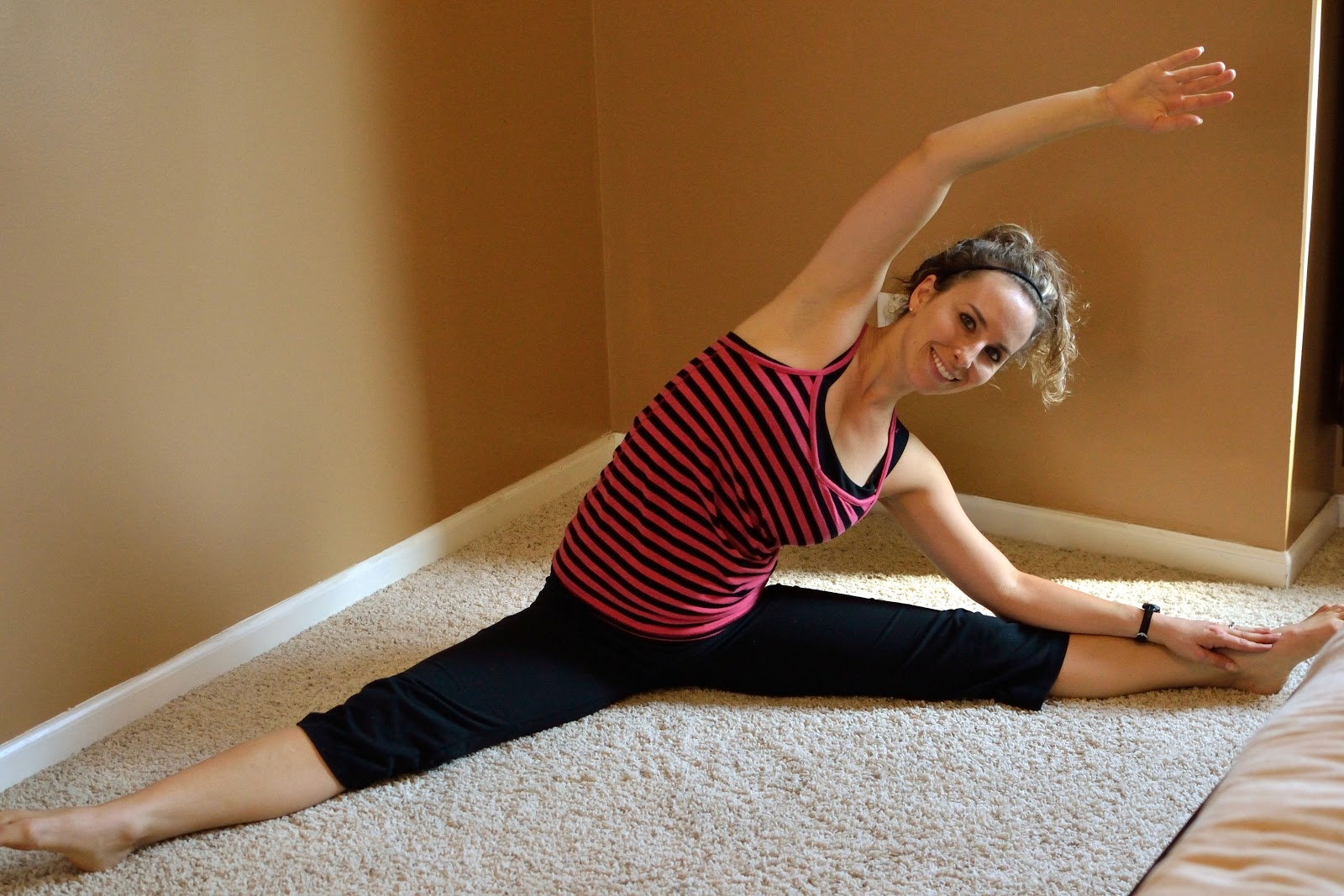 Stretch me петроградская. Stretch 1. фитнес на петроградке спб. уттхита триконасана мышцы. наб карповки 5п.